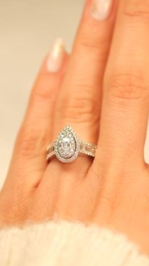 luxury gold and diamond jewelery