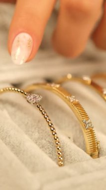luxury gold and diamond jewelery
