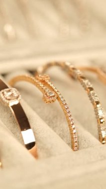 luxury gold and diamond jewelery