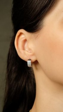 luxury gold and diamond jewelery
