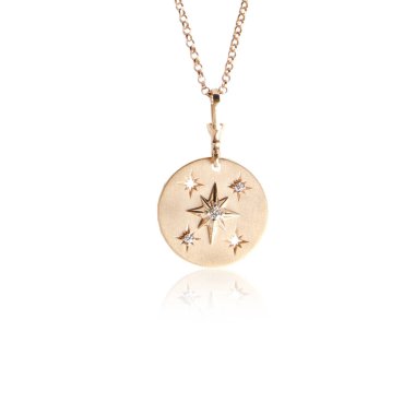 Zarif mücevherler, değerli taşlar takılmış mücevherler.. 