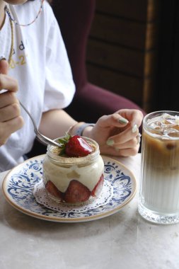 Çok lezzetli tatlılar, tatlı mı yoksa çikolata mı?.