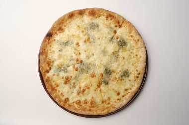 Lezzetli karışık İtalyan pizzası.