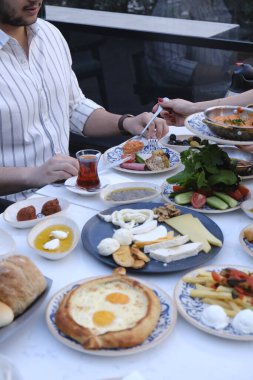 zengin ve leziz Türk Kahvaltı