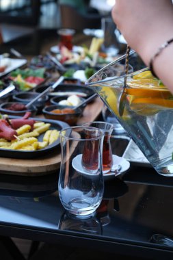 zengin ve leziz Türk Kahvaltı