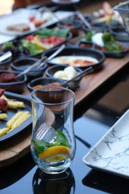 zengin ve leziz Türk Kahvaltı