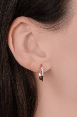 Şık mücevherler, elmaslar ve değerli taşlar..