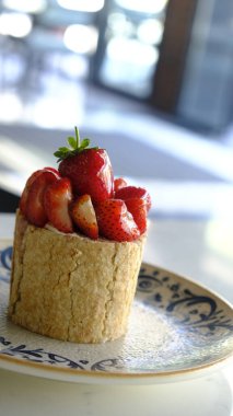 Masada lezzetli bir pasta var.