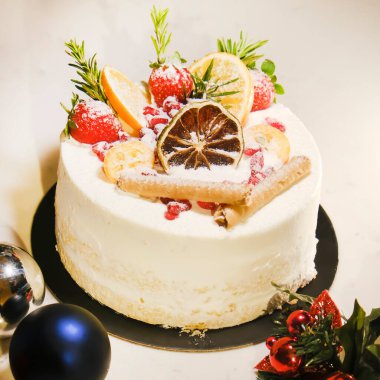 Masada lezzetli bir pasta var.