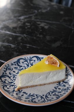 Masada lezzetli bir pasta var.