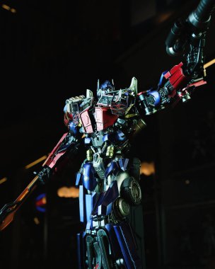 Transformers figürü, özel koleksiyon figürü