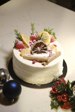 Masada lezzetli bir pasta var.