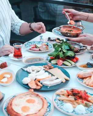 zengin ve leziz Türk Kahvaltı