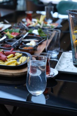 Zengin ve lezzetli bir kahvaltı