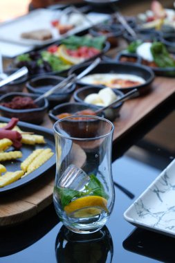 Zengin ve lezzetli bir kahvaltı