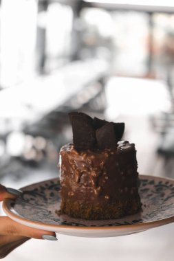 Masada lezzetli bir pasta var.