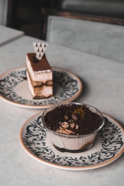 Masada lezzetli bir pasta var.