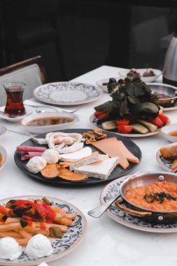 zengin ve leziz Türk Kahvaltı