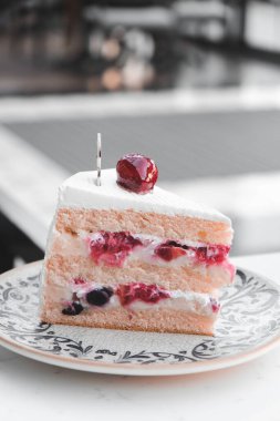 Masada lezzetli bir pasta var.