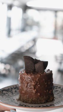 Masada lezzetli bir pasta var.