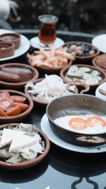 zengin ve leziz Türk Kahvaltı