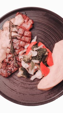 Masada nefis et yemeği. 