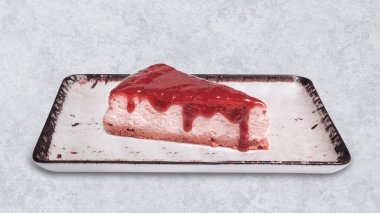 Masada lezzetli bir pasta var.