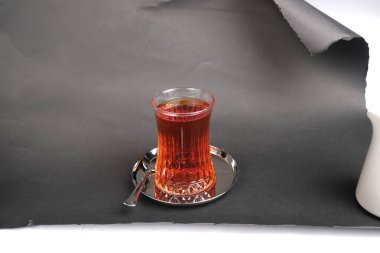 Masada bir fincan çay.