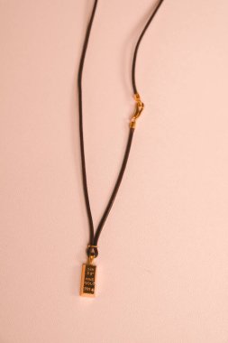 Büyüleyici Altın ve Elmas Düğün Mücevherleri