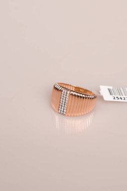 Değerli Altın ve Elmas Mücevherler