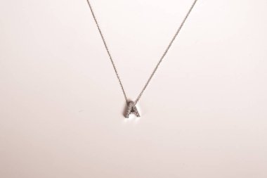 Zarif El yapımı Altın ve Elmas Mücevherler