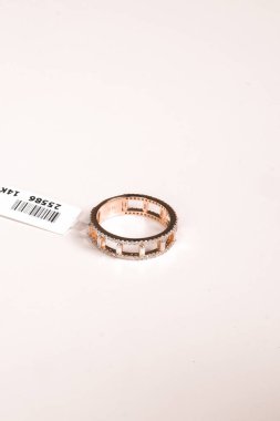 Şık ve Zarif Altın Elmas Mücevherler