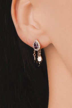 Şık Altın ve Elmas Aksesuarları