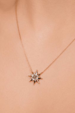 Günlük Şık Altın ve Elmas Mücevherler