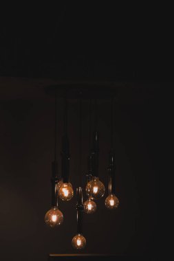 Modern oturma odasının içi.