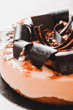 Masada lezzetli bir pasta var.