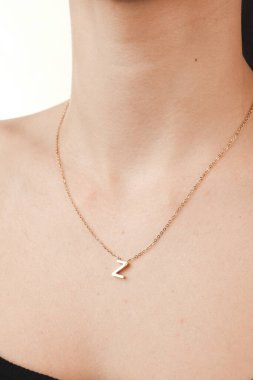 Her Tarz İçin Parlayan Elmas ve Altın Mücevher