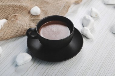 Rahatlamak için mükemmel demlenmiş kahve.