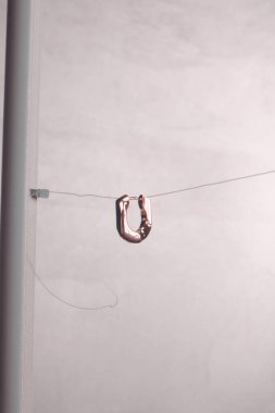 Parlak Elmas Kolyeler ve Altın Mücevherler