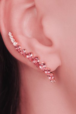 Parlak Elmaslı Görkemli Altın Mücevherler