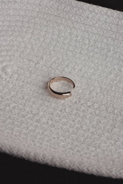 Parlak Mücevher Setleri: Altın, Elmas ve Gemstone