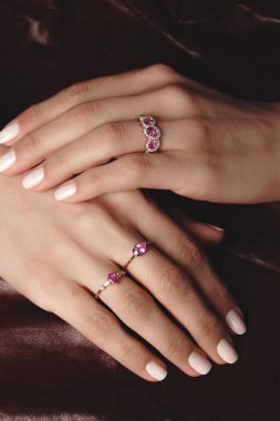 Günlük Şık Altın ve Elmas Mücevherler