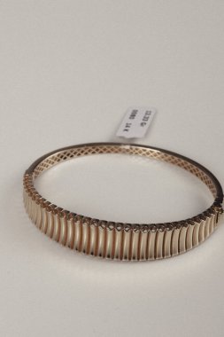 Değerli Altın ve Elmas Mücevherler