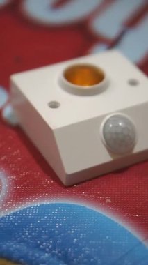 E27 lamba kurulumu otomatik sensör