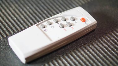 beyaz uzaktan kumanda, güneş enerjili ışık