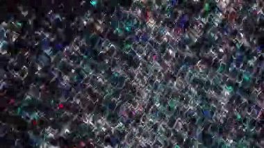 güzel renkli video soyut parlak ışık enerjisi 4K düz çizgi dalgaları siyah arkaplan üzerinde parıldayan ışık etkisi