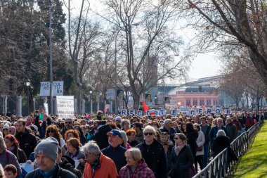 Madrid Spain. 02 12 2023. Demonstration in favor of Public Health in Madrid. People with banners and posters claiming in favor of Health and in support of doctors and nurses.