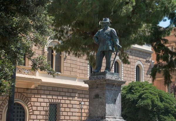 Estatua Del Primer Rey Italia Vittorio Emanuele Lecce Italia Ubicada — Foto de Stock