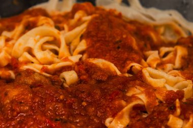 Lezzetli Ev Yapımı Erişte Yapımı: Adım adım Aşçılık Zevki