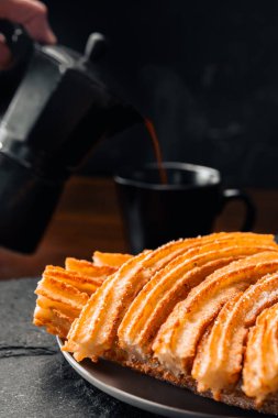 Çıtır Churros ve Taze Kahve: Tatlı Bir Sabah Yemeği